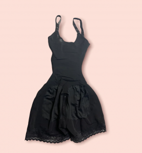 CURVY DOLL REMOVABLE THIN STRAP -BLACK